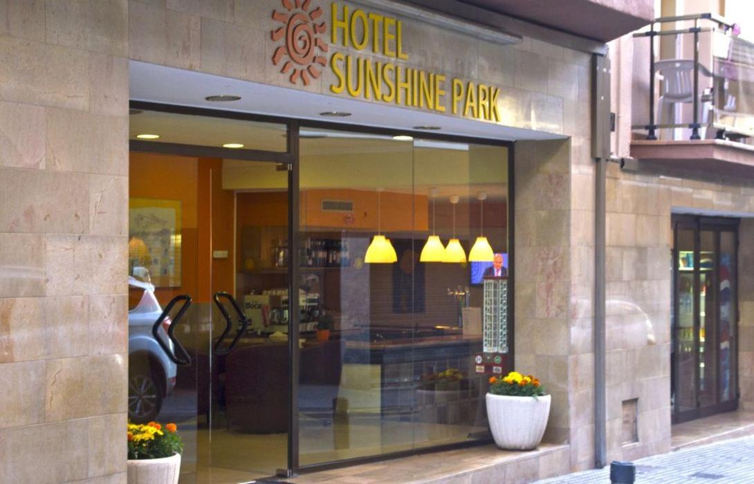 Hotel Sunshine Park Льорет-де-Мар Экстерьер фото